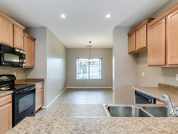2nd image of 330 W Stanley Ave