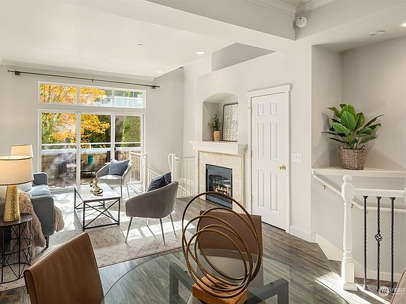 4th image of 1483 Huckleberry Circle