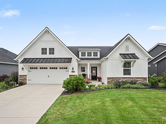 4th image of 2939 Isle Water Dr