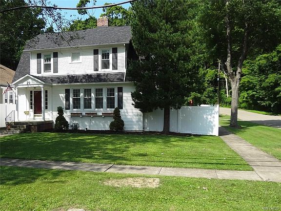 3rd image of 29 Parkway St