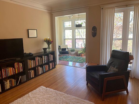 2nd image of 5602 S Blackstone Ave #2F