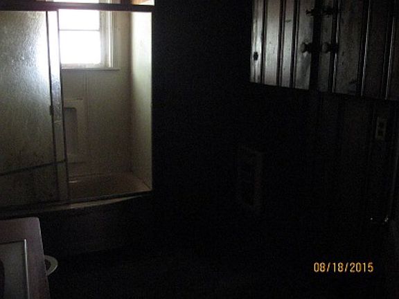 3rd image of 304 Holmes Ave