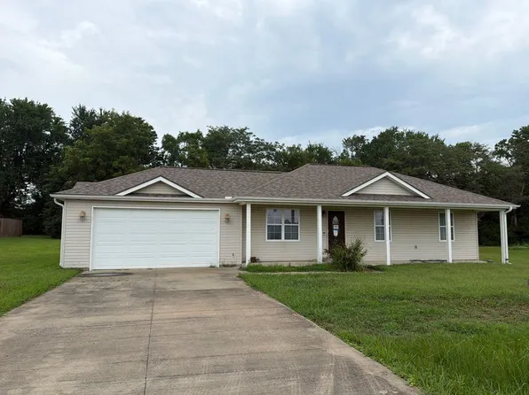 983 SE 380th, Knob Noster, MO 65336