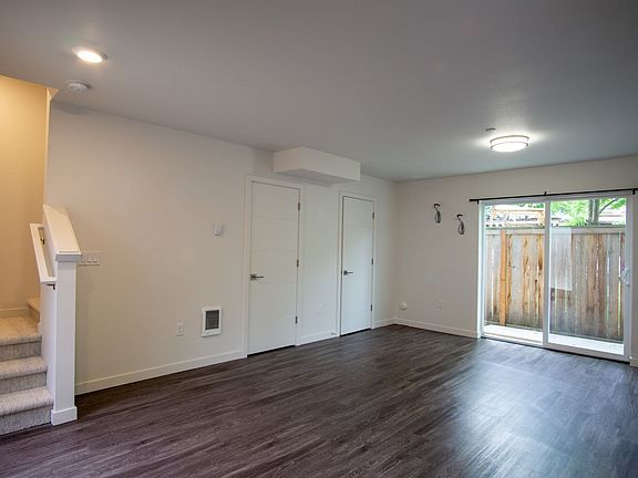 4th image of 6833 N Montana Ave #6