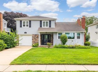 2181 Spruce St, Wantagh, NY 11793