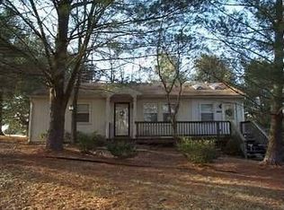 1495 Daniel Rd, Louisa, VA 23093