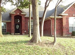 1212 Oak Grove Ln, Bedford, TX 76021