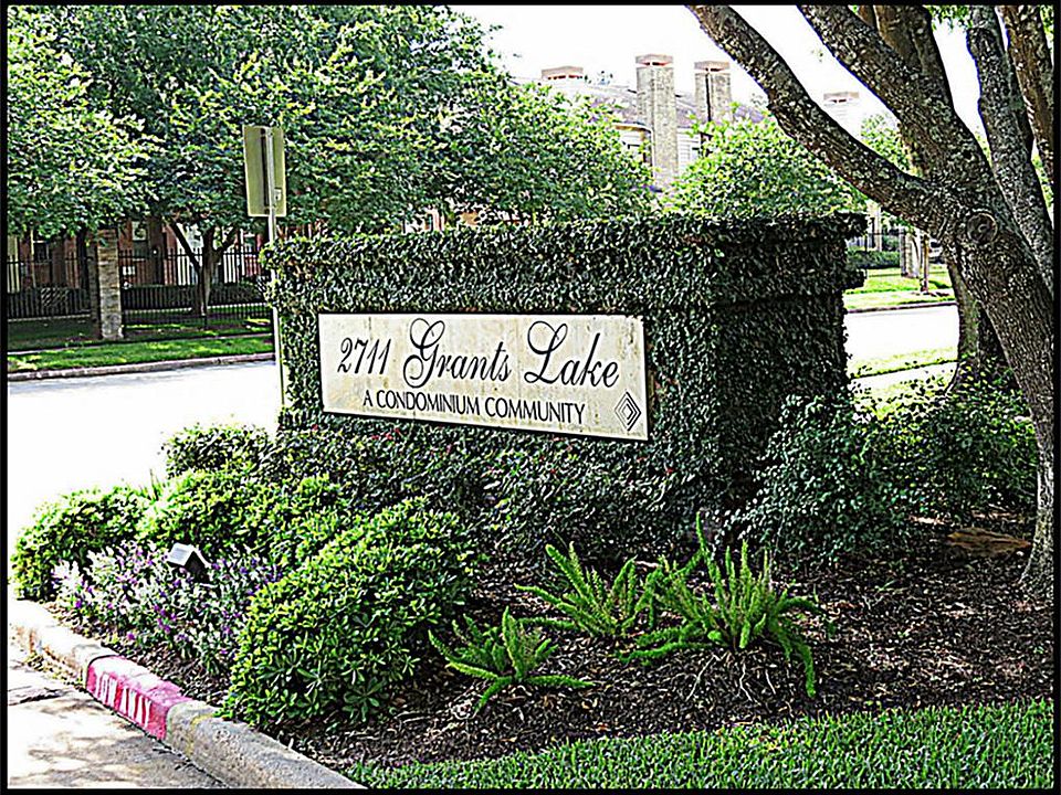 Welcome to Grants Lake Condominium Community