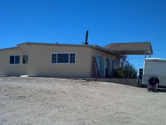 2nd image of 2150 Holly Ln