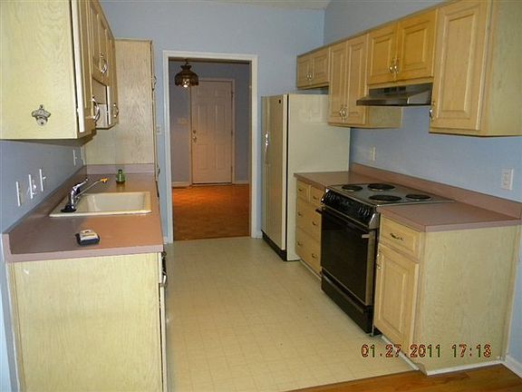5th image of 245 W Longleaf Drive