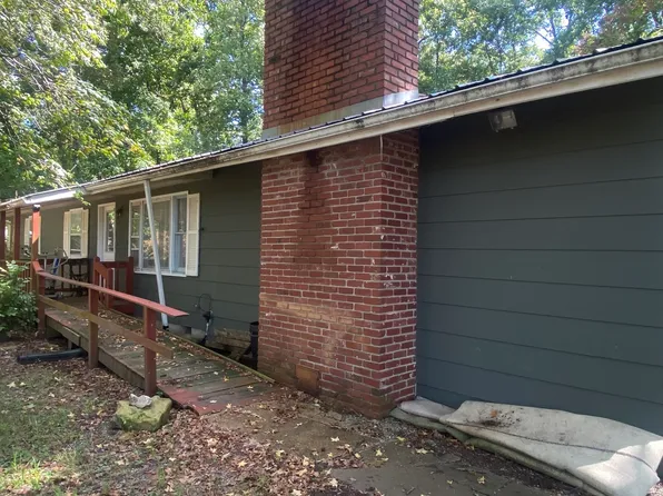 594 County Road 150 N, Thompsonville, IL 62890