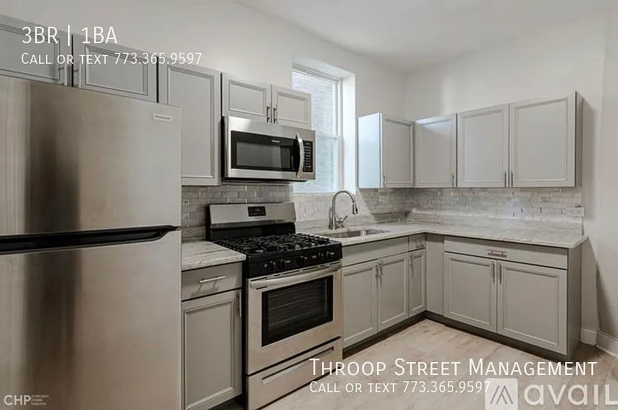 Building Photo - 6032 S Saint Lawrence Ave #1