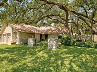 7102 Reaburn St, Austin, TX 78749