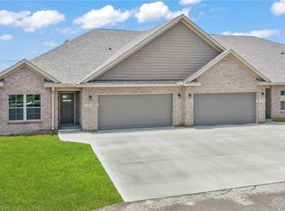 1160 Waterloo St, Troy, OH 45373