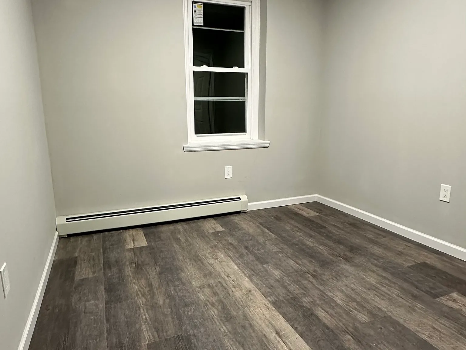 3 bed, 800 sqft, $2,500 — Photo 3