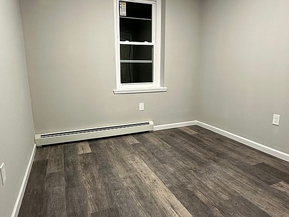 3rd image of 1701 S Wood Ave #2
