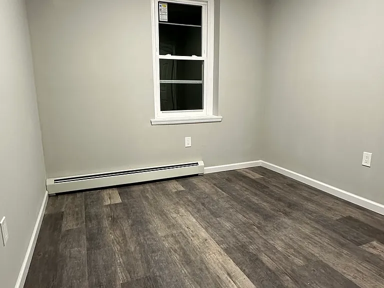 1701 S Wood Ave #2 — Photo 3