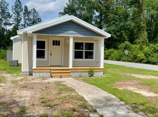891 S McDonald St, Ludowici, GA 31316