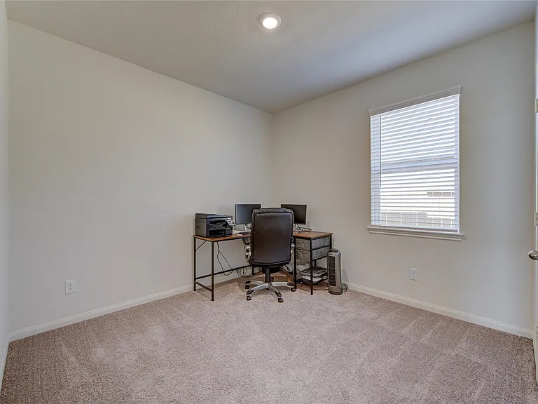 10702 Millet Ct — Photo 27