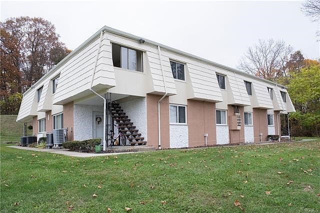 1st image of 207 Baldwin Ln