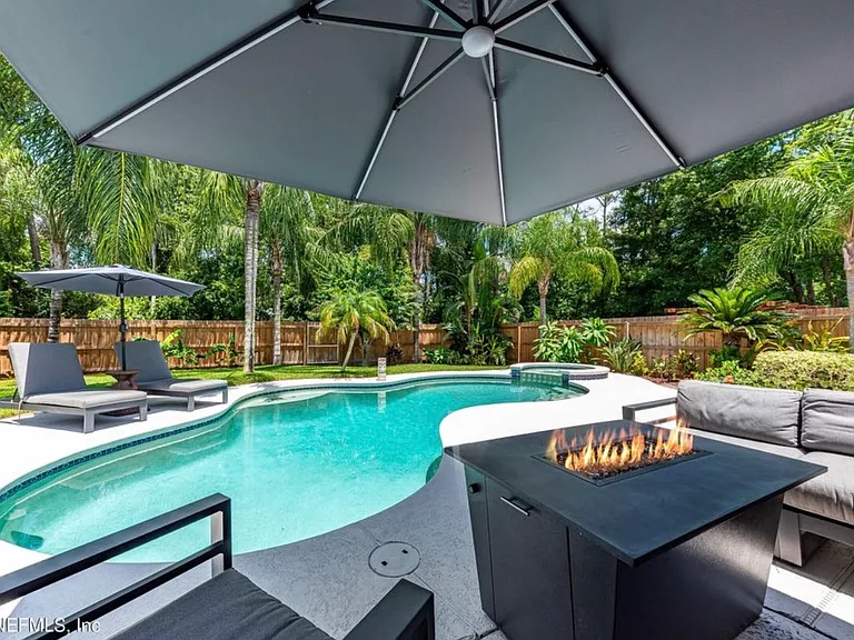 12381 Apple Leaf Dr — Photo 26