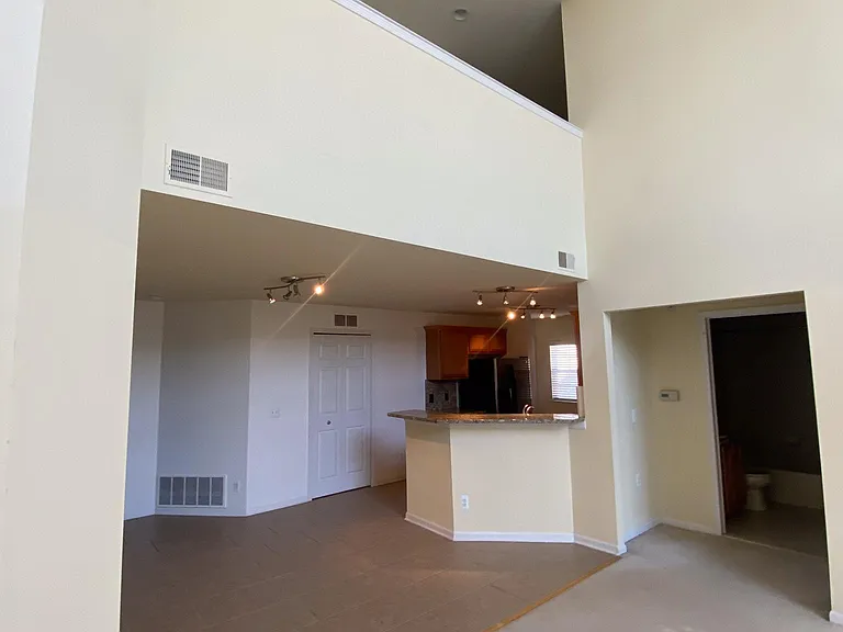 8315 Town Ctr #8315 — Photo 16