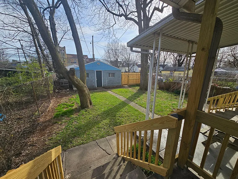 1059 E 14th Ave — Photo 32