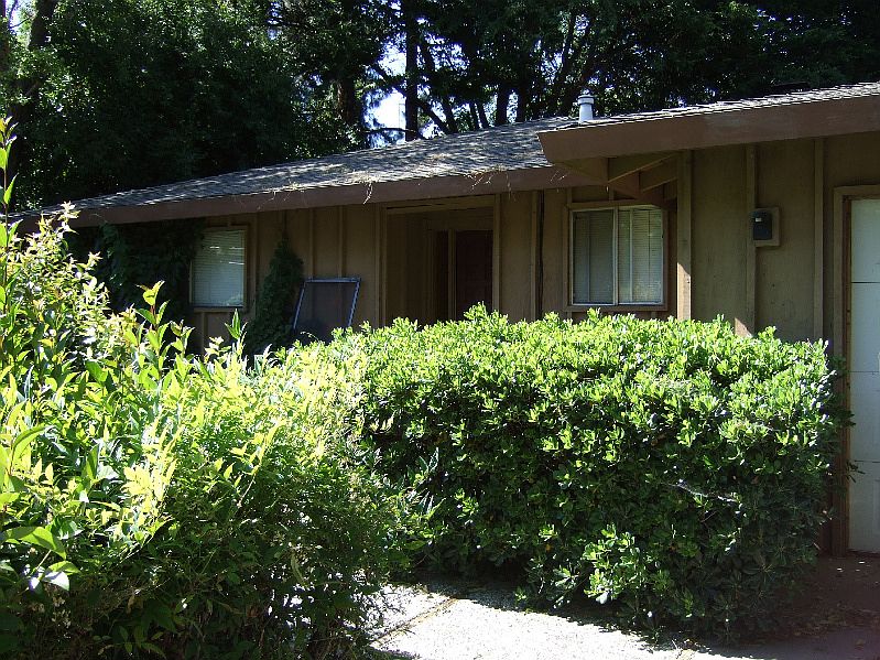 2nd image of 1703 Alameda Ave