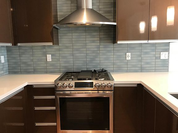 2nd image of 234 7th Ave Unit 403