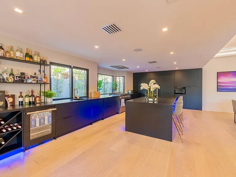 7278 E Echo Ln — Photo 2