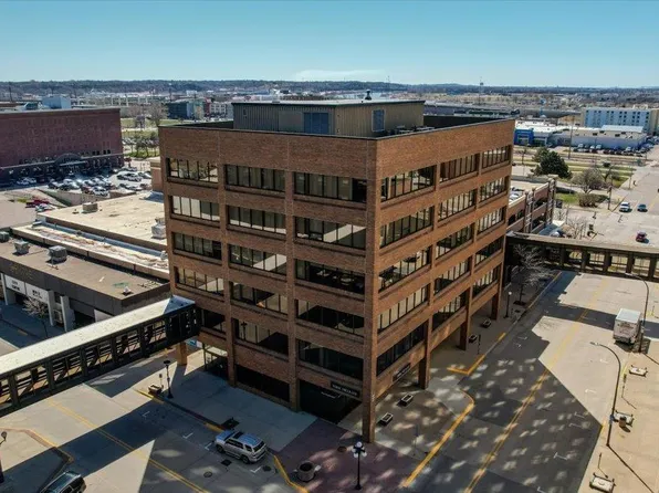 700 4th St APT 402, Sioux City, IA 51101