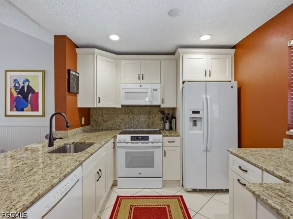 17171 Terraverde Cir APT 11, Fort Myers, FL 33908