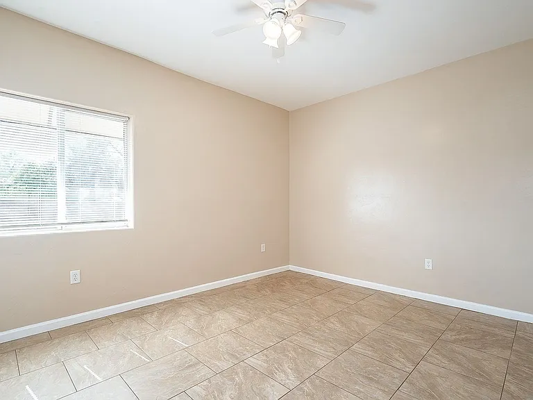 638-642 E. Lester St. ( 638, 640, 642 ) — Photo 17