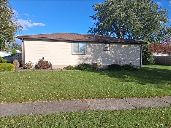 2nd image of 126 Gary Ln