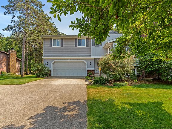 3rd image of 15672 Ryan Dr