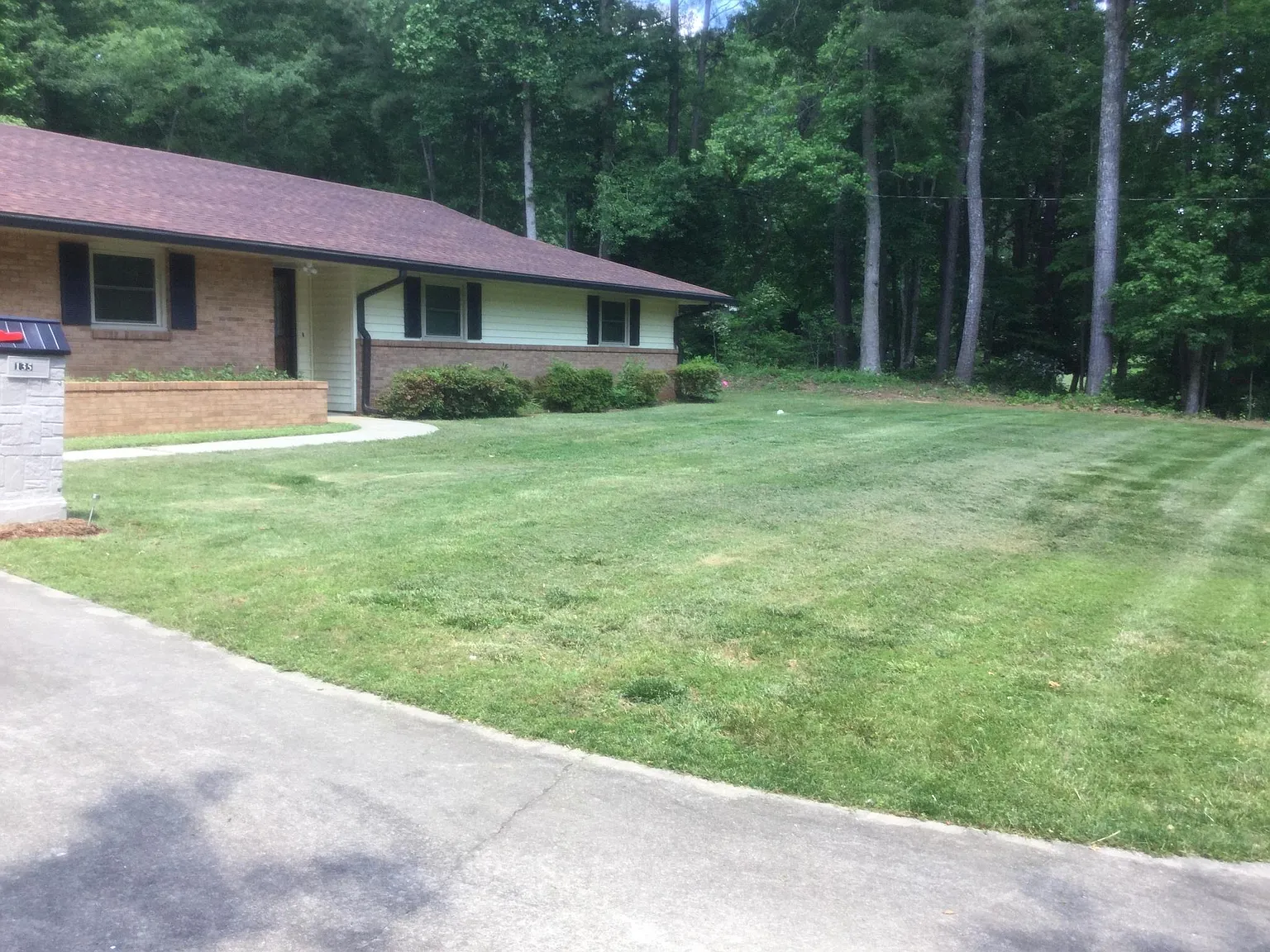135 N Fayette Ct — Photo 3