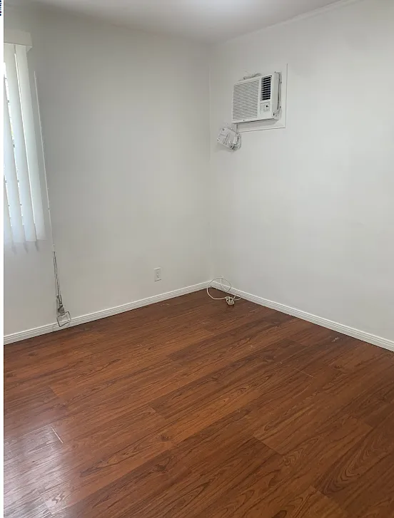 2 bed, 663 sqft, $2,300 — Photo 4