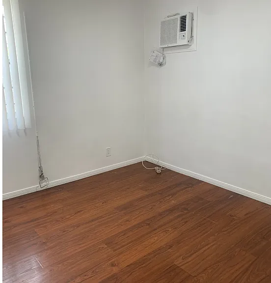 716 N Virgil Ave #716 — Photo 4