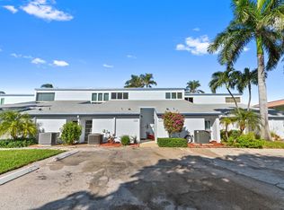 129 Lehane Ter APT 136, North Palm Beach, FL 33408