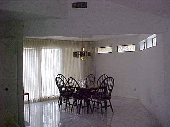 4th image of 7610 Queens Garden Dr