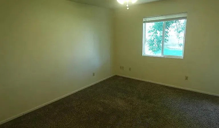 4787 Sunvalley Dr — Photo 6