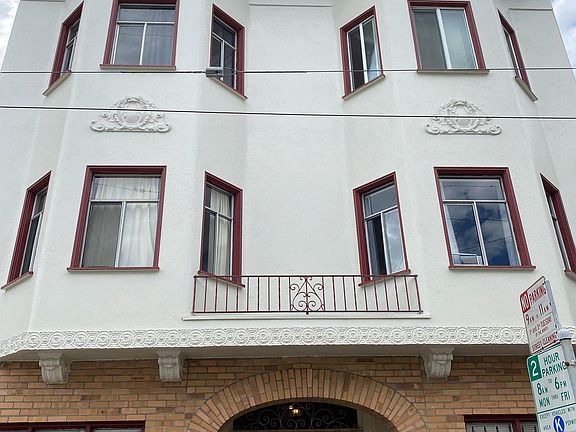 4th image of 1671 Greenwich St #1