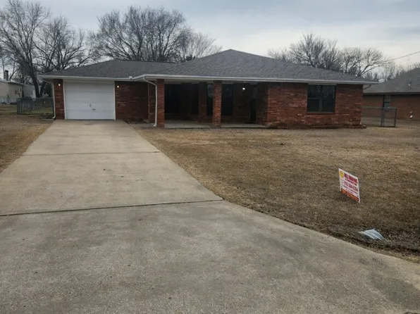 103 E Jackson St, Morris, OK 74445