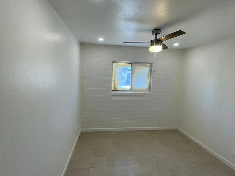 2345 N Ralph Ave — Photo 5
