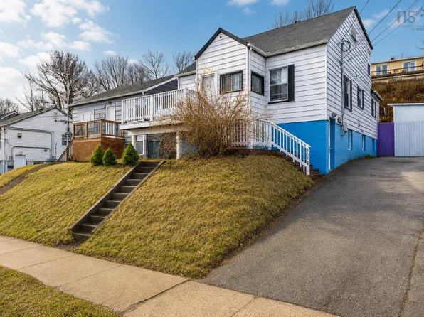 3674 Lynch St, Halifax, NS B3K 3L2