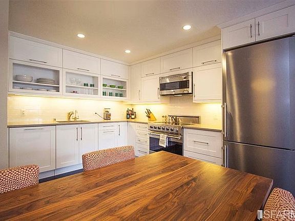 4th image of 2410 Pacific Ave APT 4