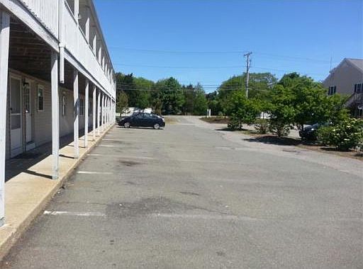 2nd image of 1717 Ocean St APT B12