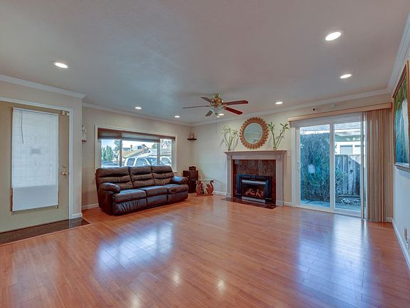 2nd image of 233 Bieber Dr