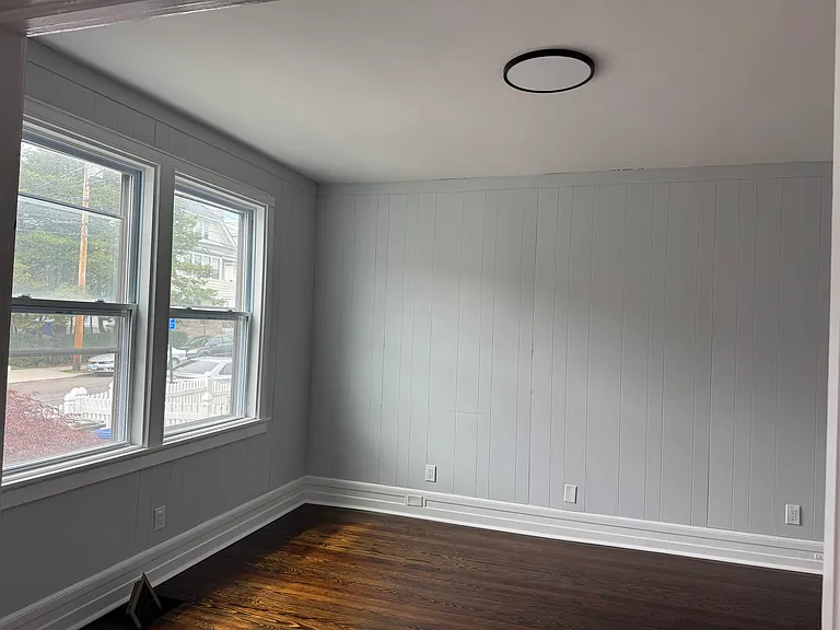 410 Willow St — Photo 14
