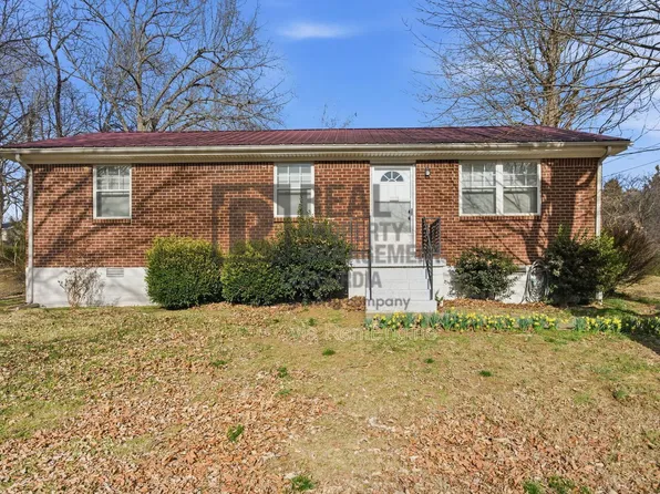 1527 Cherry Tree Dr, Clarksville, TN 37042